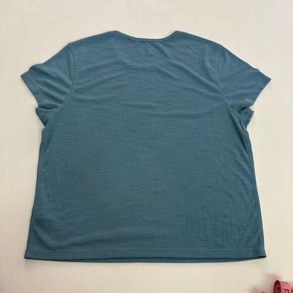 Athleta Blue Performance Tee Size M Lightweight Activewear Top - Picture 2 of 4
